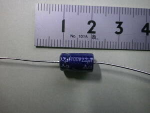 電解コンデンサー　2.2μF 100V チューブラ型 ５個セット　未使用品　　【複数セット有】【管67】