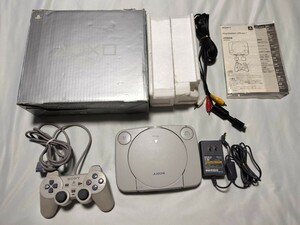 美品 動作品確認済 SONY PS one SCPH-100 本体 ソニー プレイステーション プレステ PSone ゲーム起動確認済み 外箱、説明書付き