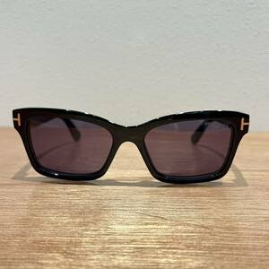 TOM FORD トム・フォード　Mikel TF1085 ECO 01A