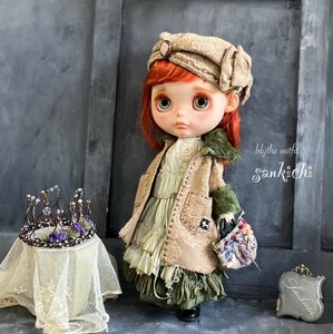 ※sankichi※ブライスアウトフィット『アンティークなドレスとコート♪王冠のセット』※blythe outfit ブライス＊お洋服　ドール