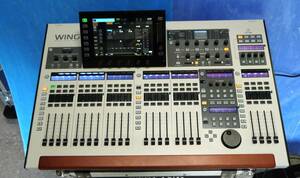 O-1 behringer 48チャンネル28バス フルステレオデジタルミキサー WING+ステージBOX S-32（美品中古）