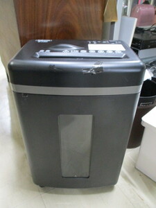 M051901★Fellowes★フェローズシュレッダ★B-131C★中古品★ヤマト運輸120サイズ