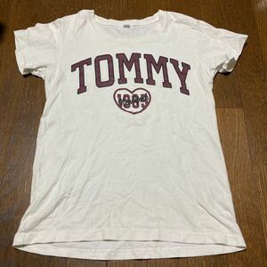 tommy hilfigerTシャツMサイズ