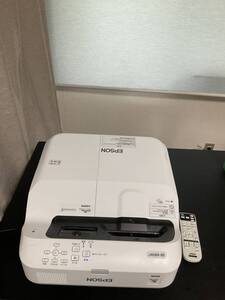 EPSON EB-685WT プロジェクター 1台 11-11-A