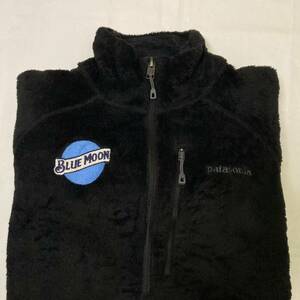 Mサイズ・極美品【2015・廃盤】patagonia メンズ・R2・ジャケット( ブラック ) 別注ビール企業ロゴ 希少ブルームーンPOLARTEC ポーラテック