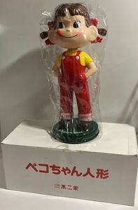 不二家のペコちゃん　首振り人形　フィギュア　高さ33cm 未使用 　箱ジャンク品　送料無料