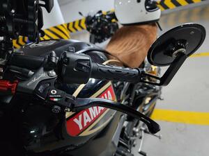 本物　牛革　xsr900　ダップルシート　TYPE　2　新品