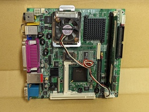 【珍品 PentiumM世代 miniITXマザーボード】LV-671 miniPCI ミニPCIexpress 旧PCI LVDS IDE DC12V入力あり ジャンク 起動確認できず