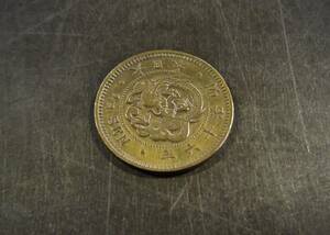 半銭胴貨 明治16年 送料無料（12864）　 古銭 骨董　アンティーク　日本 貨幣　硬貨　菊の紋章 お宝