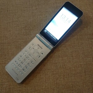 美品 F-03L docomo シルバー