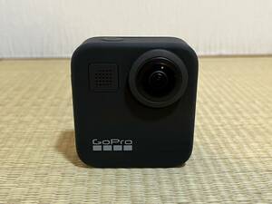 GoPro MAX（MAX Grip+三脚、MAXデュアルバッテリーチャージャー+Enduroバッテリー、SanDisk 64GB microSDXC、ケース、三脚アダプタセット）