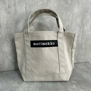 marimekko マリメッコ　セイディ ピエニ ウニッコ ミニトートバッグ