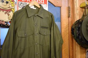 グッドコンディション70SビンテージMILITARYミリタリーU.S.ARMYアメリカ陸軍長袖ユーティリティシャツ16ハーフコットンサテンh23935