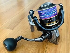 ダイワ VADEL 3500H ライン付き 回転良好 シーバス、ライトジギング、エギング等に。DAIWA ヴァデル3500H マグシールド搭載