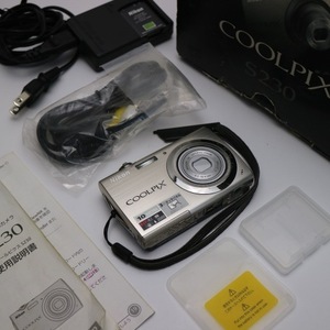 超美品 COOLPIX S230 ソリッドシルバー 即日発送 Nikon デジカメ デジタルカメラ 本体 あすつく 土日祝発送OK