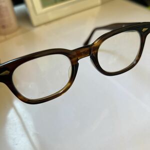 American Optical 6. 42□22ブラウン ジョニーディップ