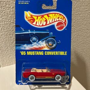 ホットウィール Hot Wheels 65 MUSTANG CONVERTIBLE フォード ムスタング マスタング　コンバーチブル ホワイトリボン ベーシックカー