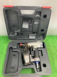 【中古品】★makita(マキタ) 常圧32㎜ポケットエア釘打(逆巻連結釘使用/内装ボード用) AN303P　IT11TALEANGG