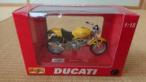 DUCATI MAISTO 1:18 モンスター　イエロー