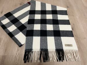 BURBERRY　バーバリー　カシミア100％　大判マフラー　美品　ホワイト系　送料無料!!!