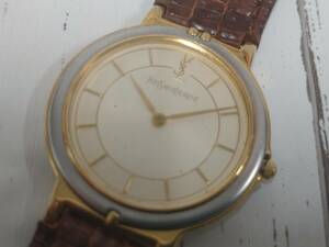 【09】イブサンローラン 4620-E62267Y ゴールド文字盤 レディース腕時計