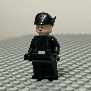 SW_lego★正規品 ファーストオーダー ジェネラル ★将軍 レゴ スターウォーズ フィグ 正規品保証