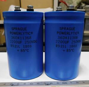 SPRAGUE コンデンサー　2200μF-250V 2個1組 　取付金具なし