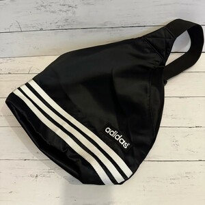 希少 adidas アディダス バッグ デサント製 斜めがけバッグ