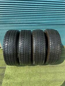 215/65R16 98Q DUNLOP スタッドレス4本セット　2019年式　送料込み