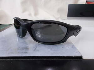 OAKLEY オークリー Straight Jacket Matte Bl OO9039-11-014 偏光 サングラス Grey POLARIZED レンズ