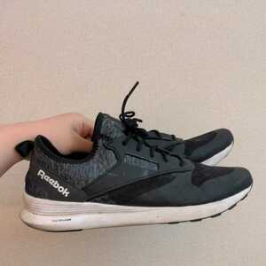 Reebok スニーカー