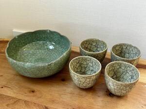 京焼 利男窯 古川利男 作 氷裂貫入 菓子鉢 煎茶碗 まとめて5点/ 清水焼 茶器 煎茶道具 湯呑 茶碗 青磁 ぐい呑み 銘入 鉢 煎茶器 酒器 古