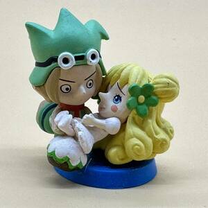 現状品 アニキャラワンピース ミニ フィギュア ドレスローザ レオ & マンシェリー姫