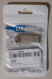 5138 ほぼ新品 USBメモリ 128GB USB3.0 Mac/Win 059-Y-128GB