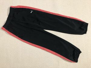 美品　150　PUMA　プーマ　ジャージ パンツ　黒×朱色