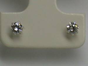 PT900　天然ダイヤピアス0.3ct（送料無料）