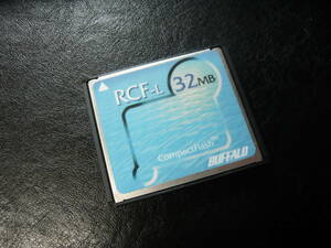 動作保証！BUFFALO RCF-L CFカード 32MB