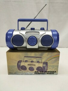 ■24＊9018■メタリックラジカセ型 AM/FM ラジオ 未使用品