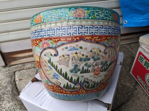 古伊万里 火鉢　景徳鎮　　中国　中国古玩　　色絵　睡蓮鉢 メダカ鉢 アンティーク　直径30.5cm 高さ26cm 