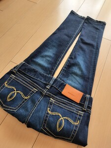 極美品26インチ【MOUSSY】Rebirth SKINNY　インディゴスキニーデニム　