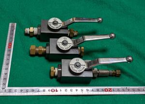 【中古・送料無料】3個セット！ヒロセ バルブ Hirose Valves 3/8B - HT-B-10-S (両端めねじ）+オマケ（ジョイント、継手、カプラー）