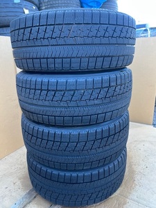 中古タイヤ　225/45/17 BRIDGESTONE BLIZZAK 　スタッドレス　　4本セット 非常に良い状態のタイヤ