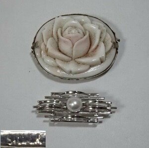 銀枠真珠と陶器で薔薇柄 帯留 レターパックプラス可 1031U11G