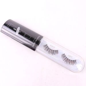 資生堂 つけまつ毛 ACCENT-ON LASHES 接着剤つき 未使用 コスメ レディース SHISEIDO