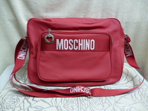 モスキーノ　ショルダーバッグ　MOSCHINO　バッグ　赤系色