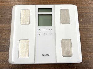 TANITA/タニタ 体組成計/体重計 BC-330 2022年製 ホワイト 50g単位 0～150kg 体脂肪 内臓脂肪 筋肉量 基礎代謝量 体内年齢 BMI 健康管理