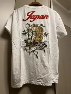 虎の刺繍Tシャツ