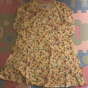 【新品即決】グローバルワークとっても可愛い女の子用花柄長袖ワンピース120-130cm(X-LARGE)