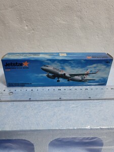 非売品 ノベルティグッズ 1/200 ジェットスター Jetstar エアバス airbus A320 COLLECTABLE SCALE MODEL プラモデル