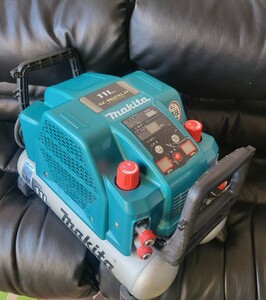 マキタ AC462XLH 11L エアーコンプレッサー makita